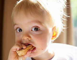8 mesečni razvoj otroške prehrane