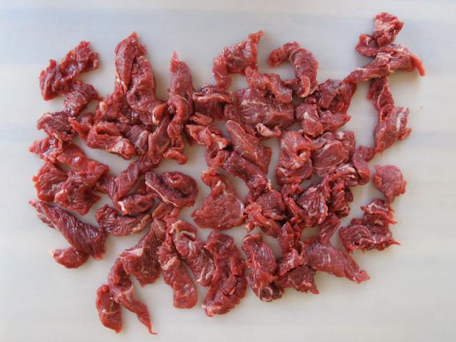 Čínské hovězí maso s okurkou