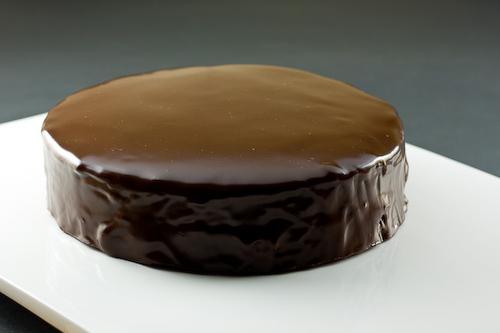 Шоколадова глазура за торта