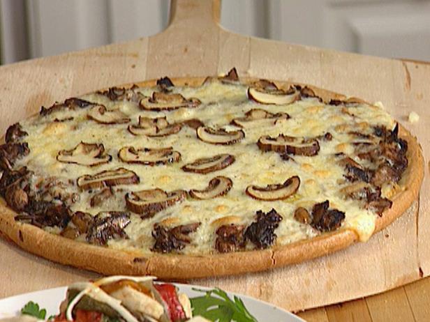 Pizza recept s houbami