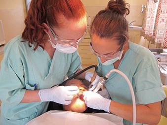 léčba akutní parodontitidy