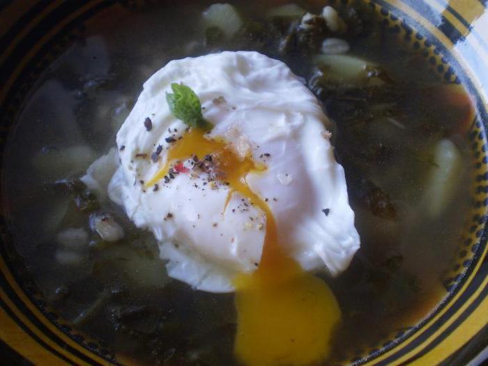 zuppa di acetosa con uovo ricetta classica