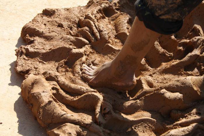 как да месите глина за поставяне на фурна