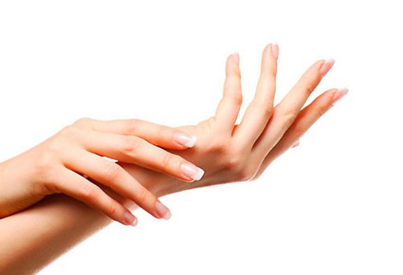 Połączona technika wykonywania manicure