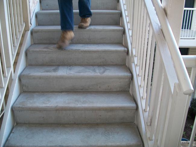 betonske stepenice do drugog kata