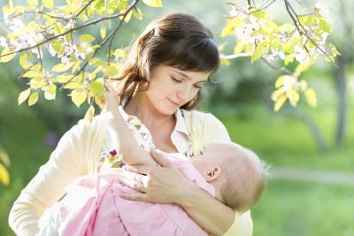 zaparcia noworodków w okresie karmienia piersią