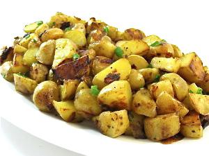 пържени картофи с лук