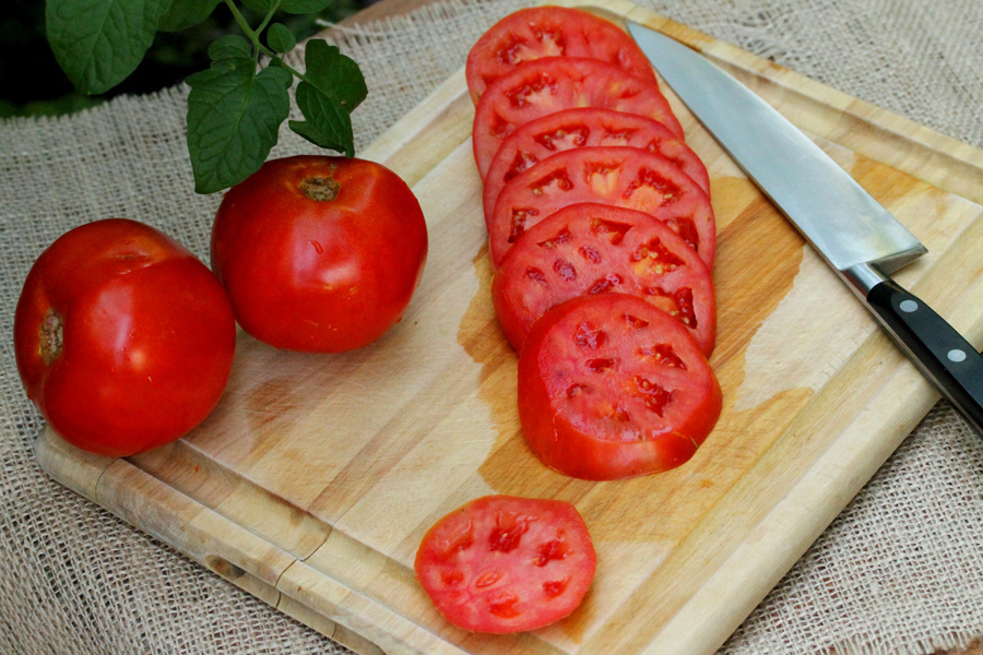 řezané rajčata