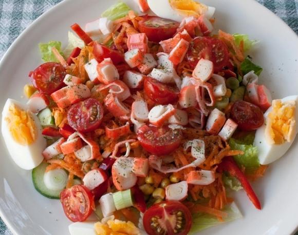 ukusna salata od rakovice