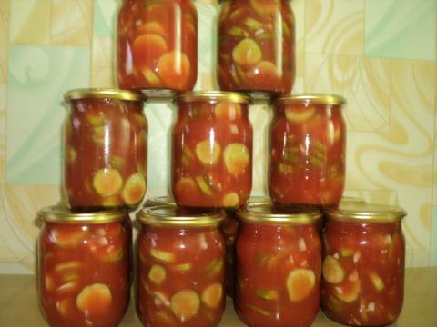 огурцы в томатном соке