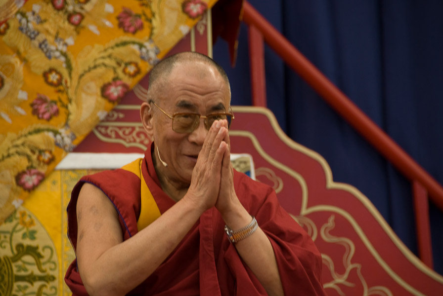 quanti anni ha il Dalai Lama 14
