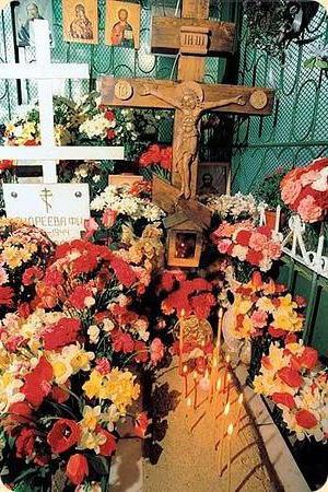 гроба на московските матрони на Даниловското гробище