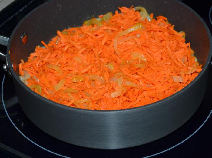 как да се готви ориз с моркови и лук