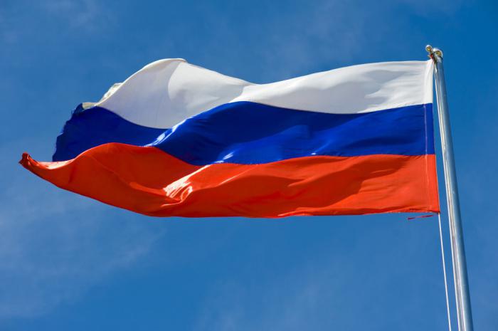 Trzy kolory flagi rosyjskiej
