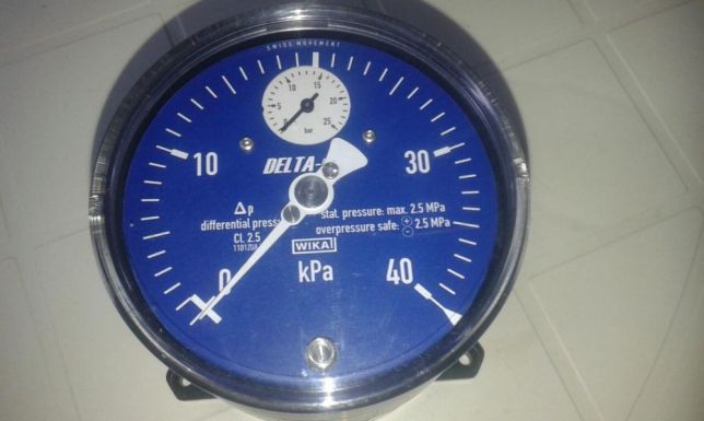 Analogni merilnik diferenčnega tlaka