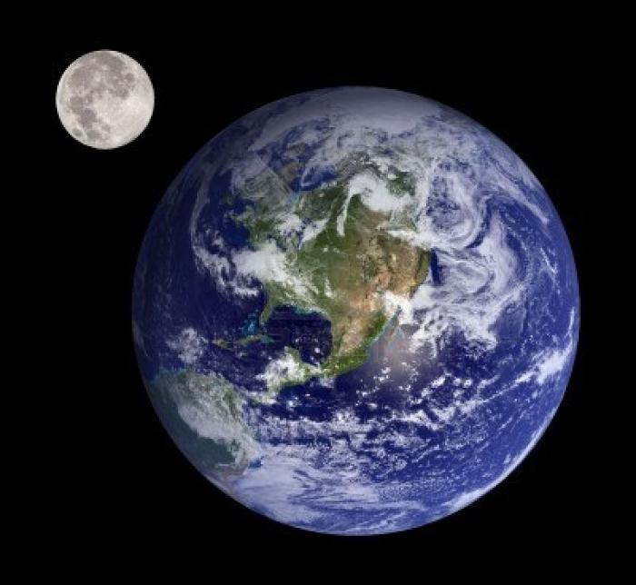 удаљеност од Земље до Месеца