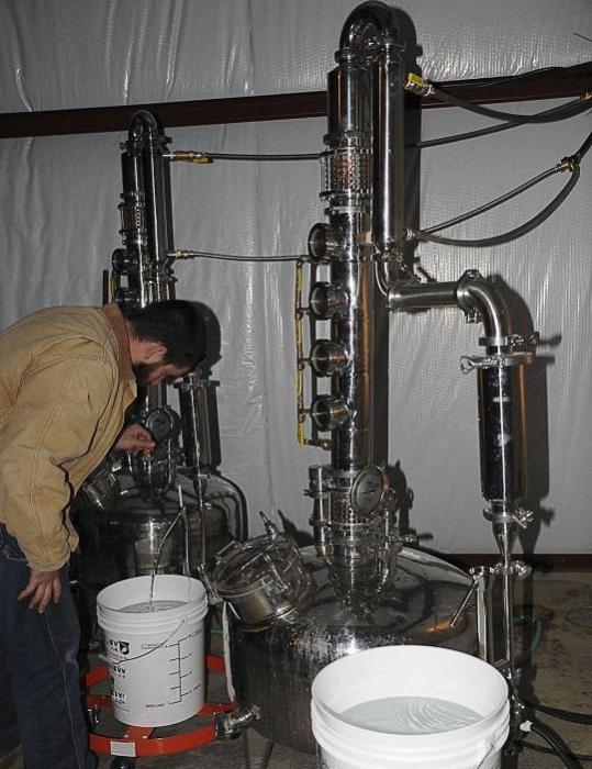 colonna di distillazione improvvisata