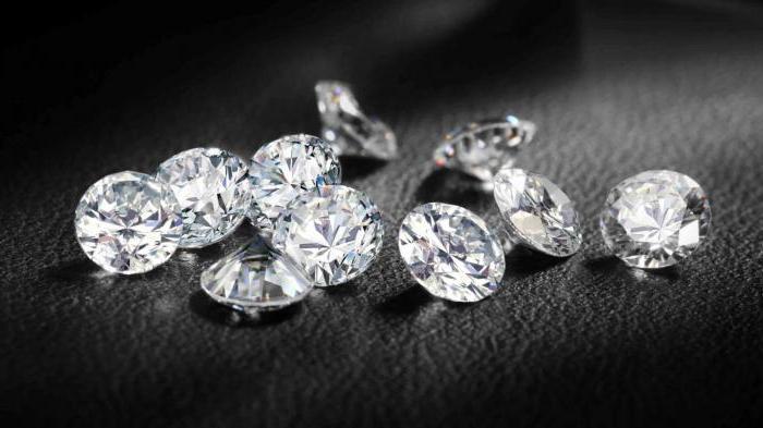 proč sen o diamantových náušnicích