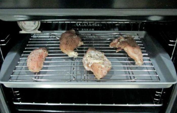 posušene piščančje prsi v pečici