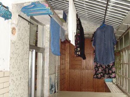sistema di asciugatura sul balcone