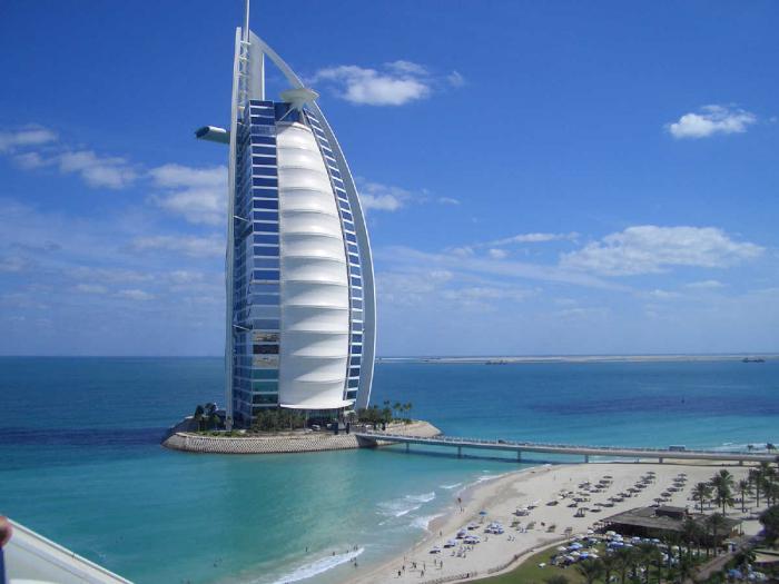 La vela dell'hotel di Dubai