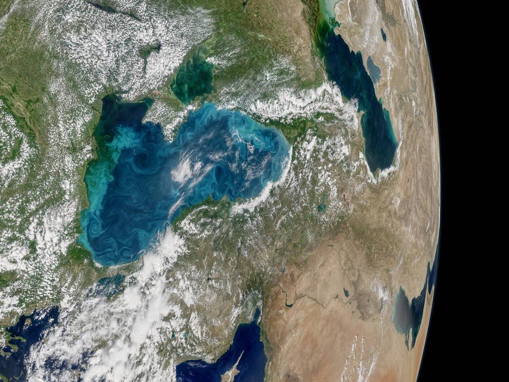 Черно море от космоса