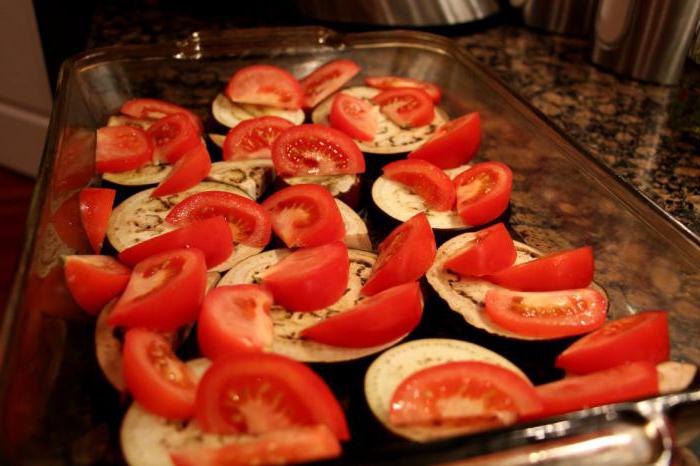 bakłażany w piekarniku z pomidorami i serem w folii