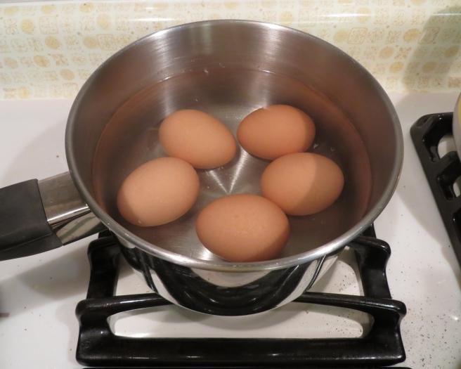 Quanto bolle per far raffreddare le uova
