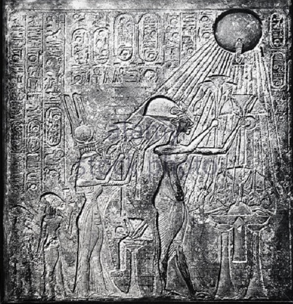 Amenhotep IV in Aton