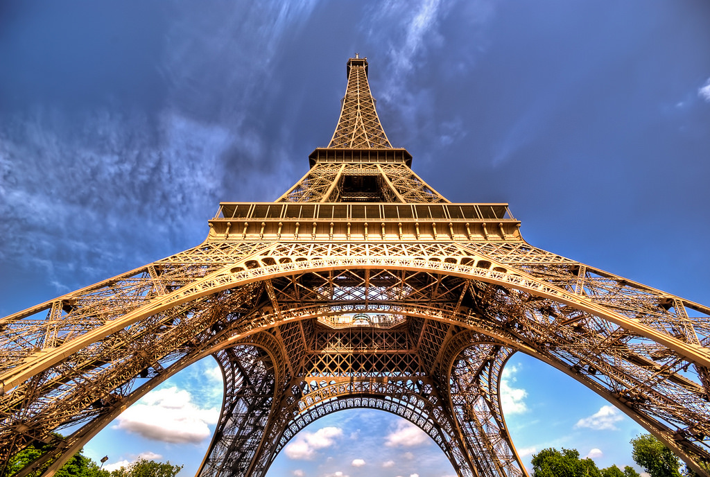 kde je eiffelova věž v paříži