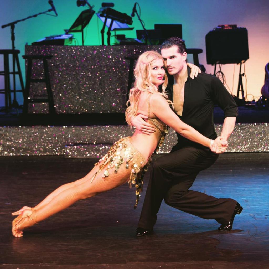 Elena tańczy z Glebem Savchenko