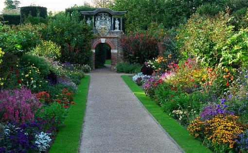 percorso nel giardino inglese