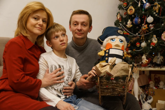 Evgeny Kulakov sa suprugom i sinom