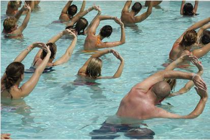 soubor cvičení v bazénu