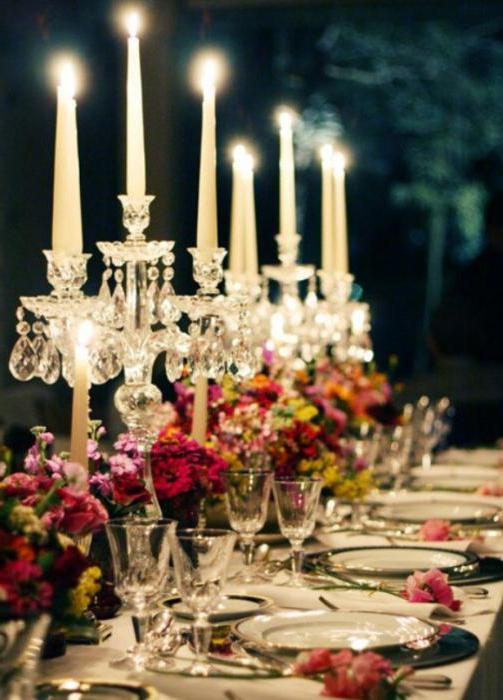 svíčky pro rodinné krbu na svatbě