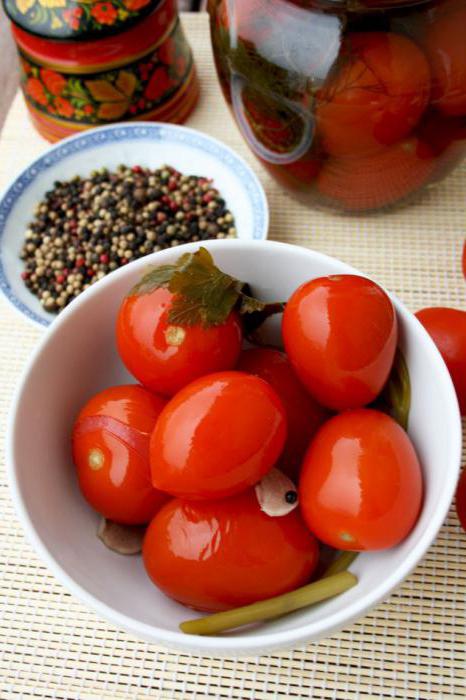 мариновани домати бърза рецепта