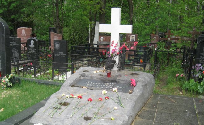 Tomba di Alexander Fatyushin