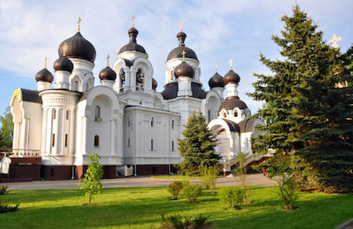 Храмът на милосърдните в Барановича Беларус