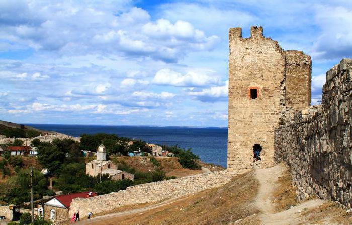 Fortezza genovese Teodosio storia della costruzione
