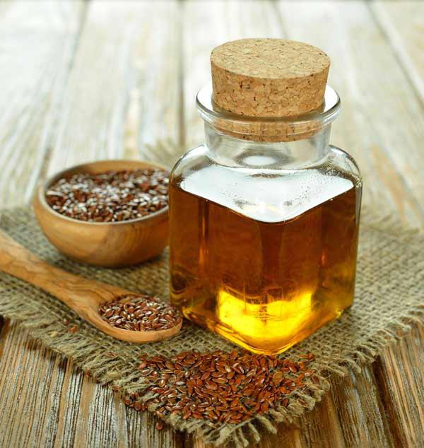 Calorie e proprietà dell'olio di semi di lino