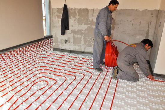 správná instalace podlahy s teplou vodou