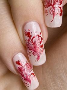 fiori sulle unghie