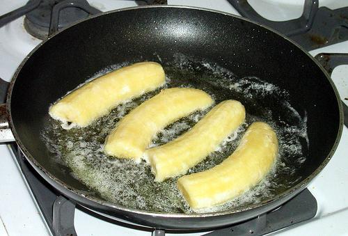 Smažené banány v těstíčku