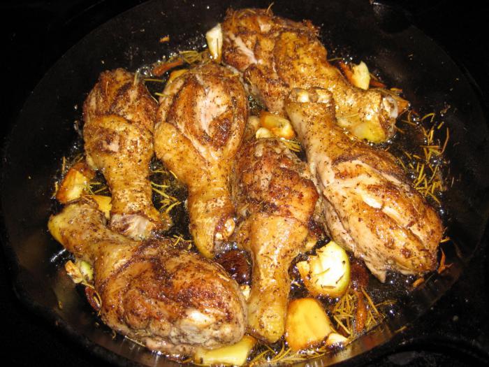 nogi kurczaka w powolnym kuchenka