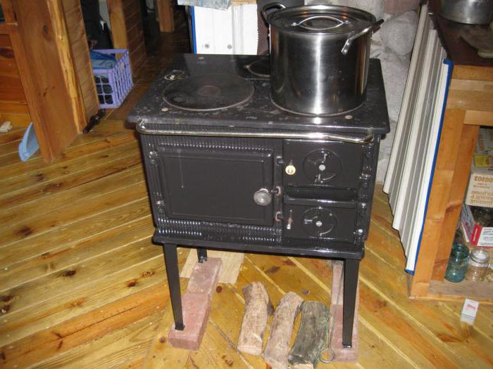 peči iz litega železa za leseno kočo