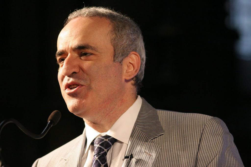 Harry Kasparov ama i bambini della vita