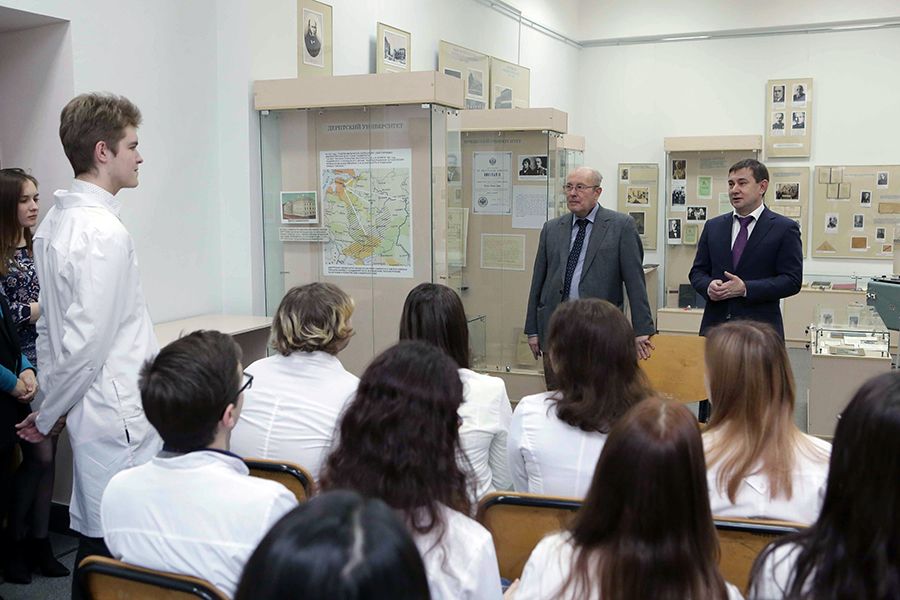 Absolvování skóre na Voronezhské lékařské akademii