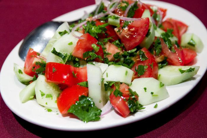 Gruzijska salata s rajčicama