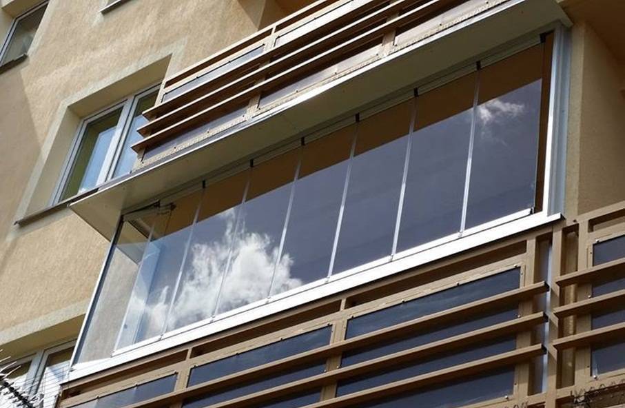 balcone in alluminio