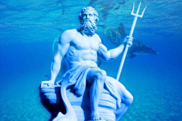 богове на Египет бог на морето